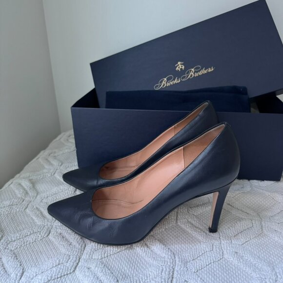 Brooks Brothers Navy Leather Heels - Picture 7 of 11